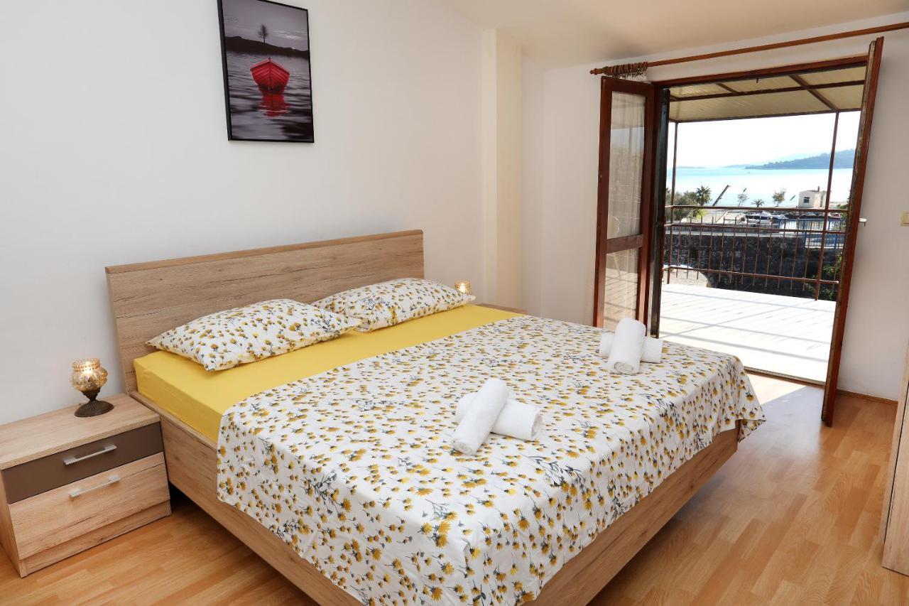 Apartman Gilan Seget Vranjica Esterno foto
