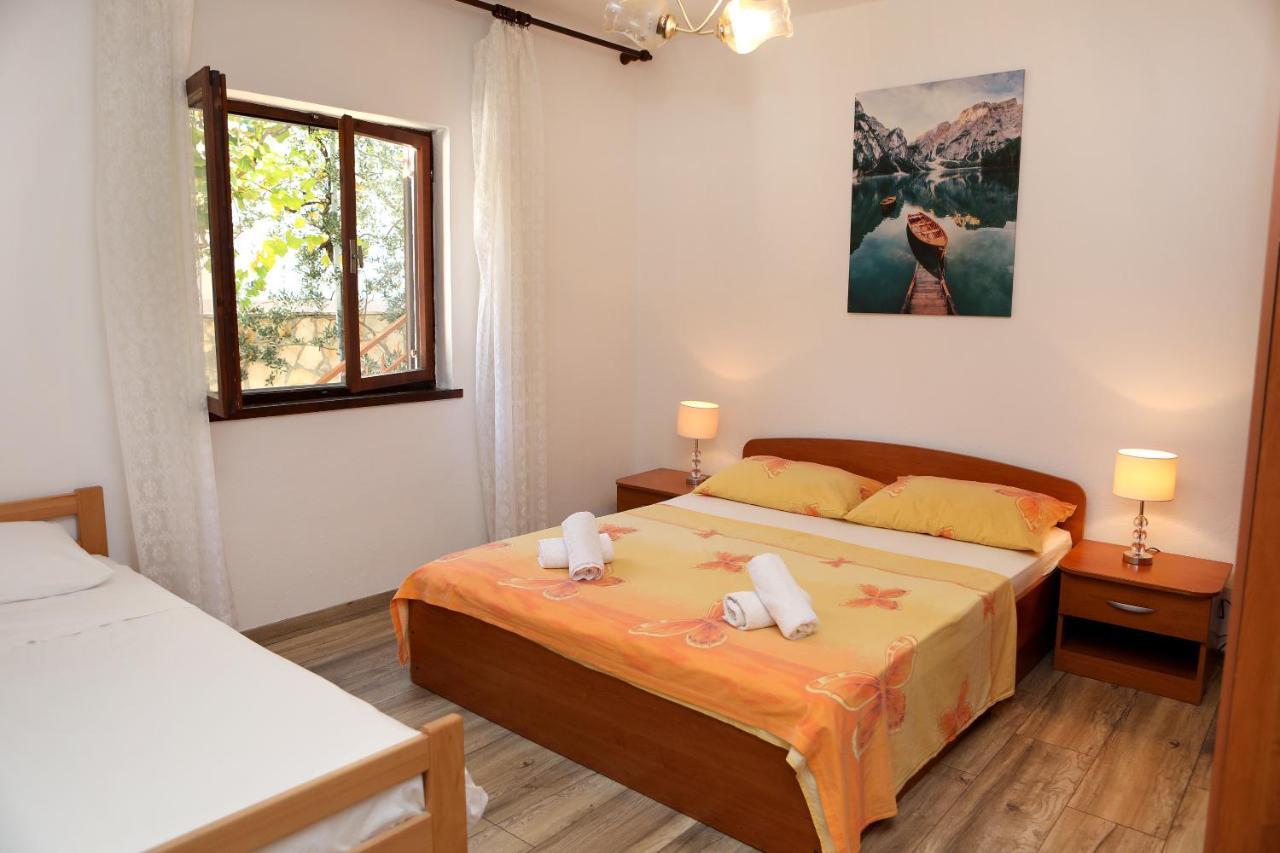 Apartman Gilan Seget Vranjica Esterno foto