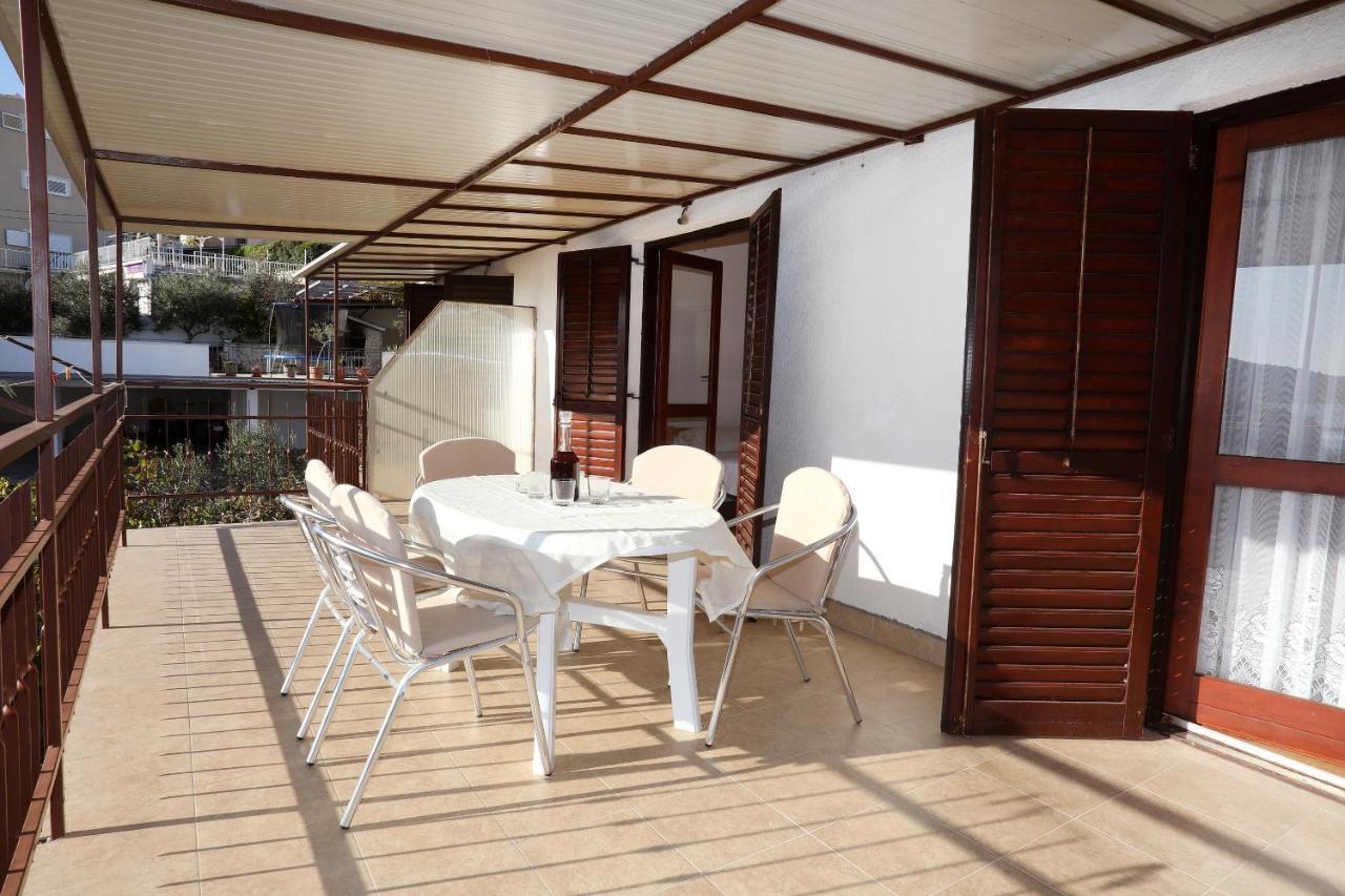 Apartman Gilan Seget Vranjica Esterno foto