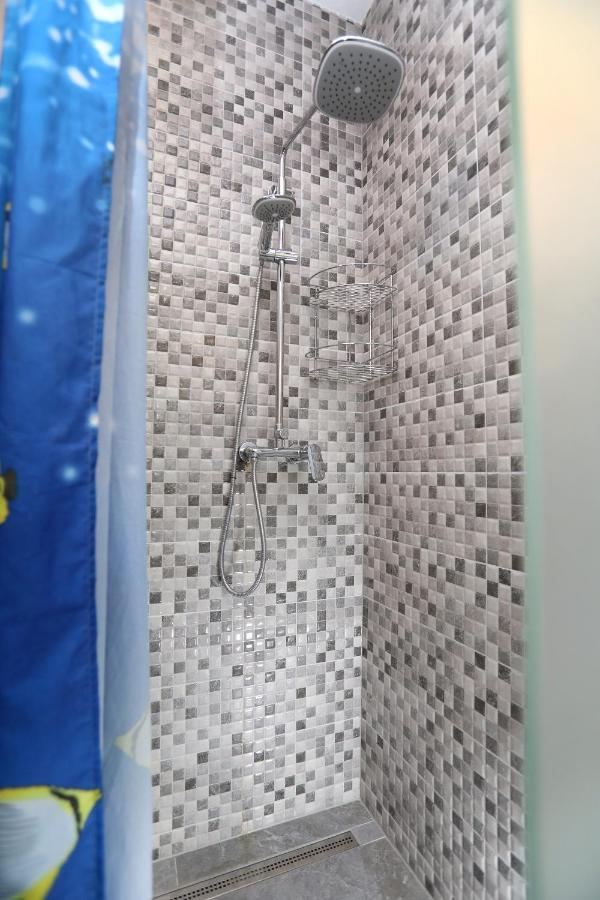 Apartman Gilan Seget Vranjica Esterno foto