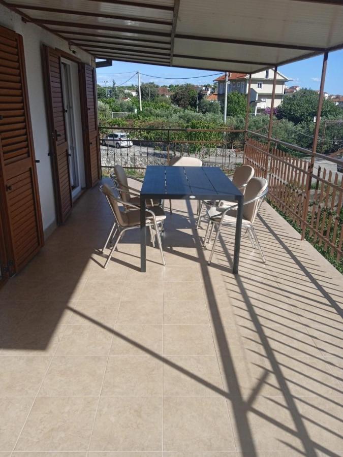 Apartman Gilan Seget Vranjica Esterno foto
