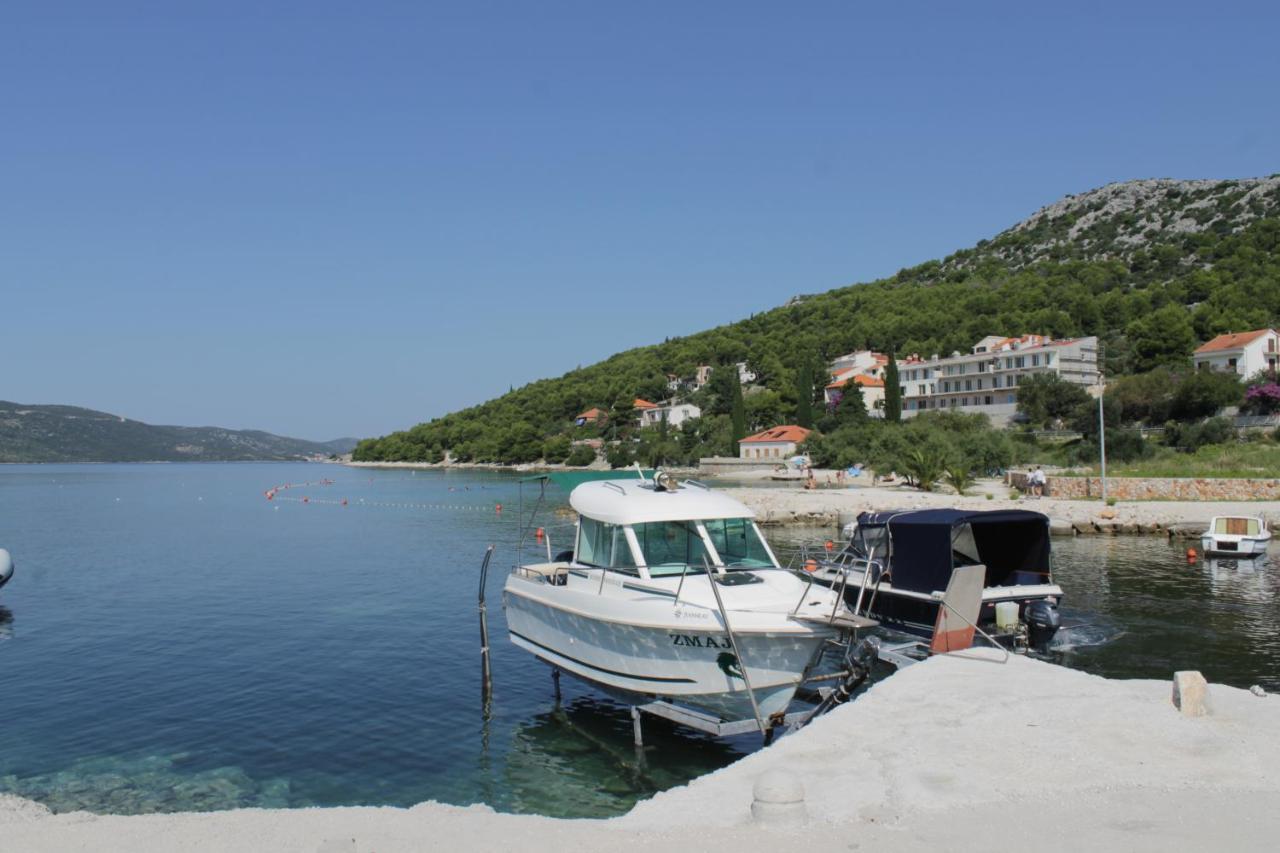 Apartman Gilan Seget Vranjica Esterno foto