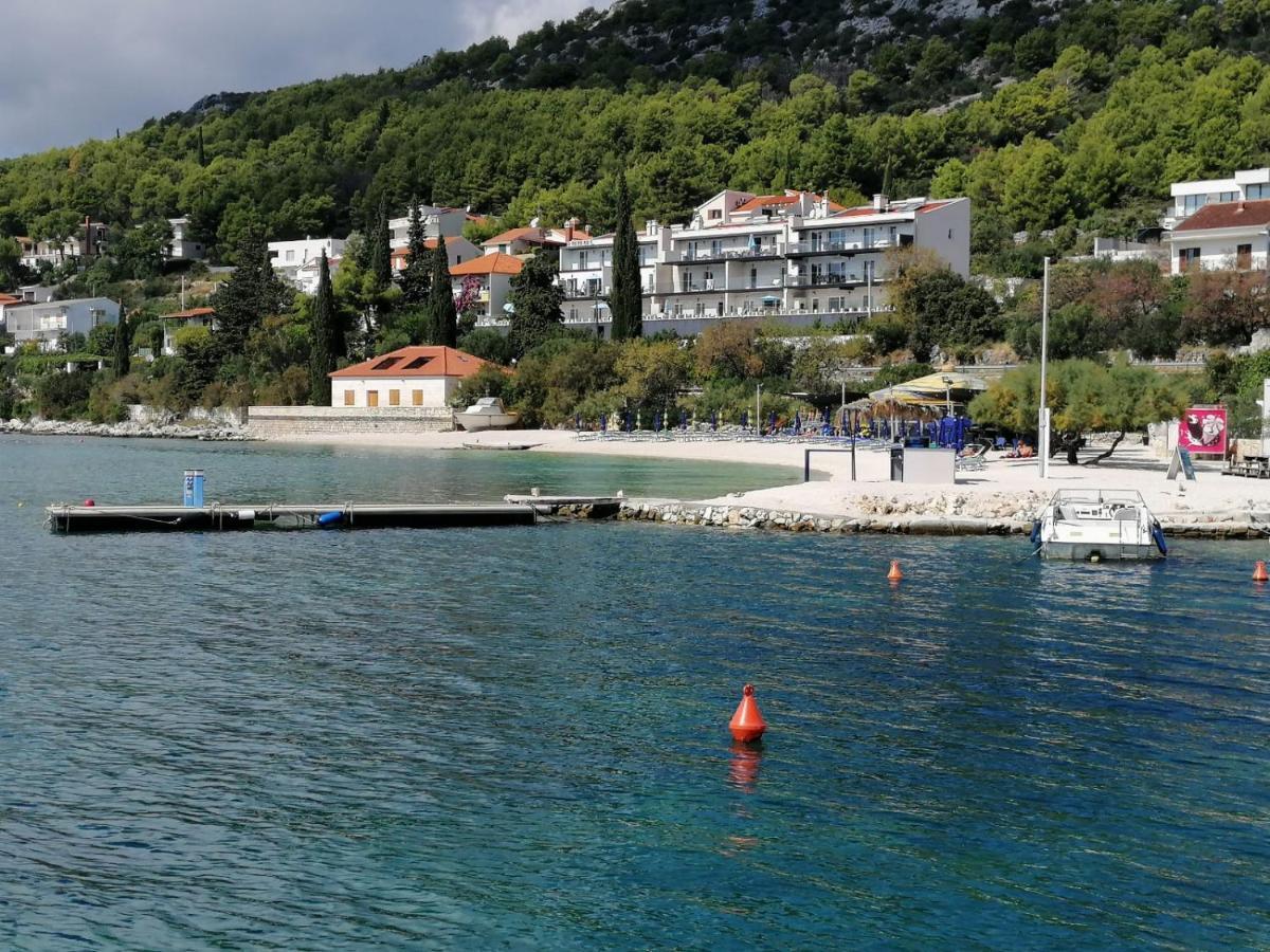 Apartman Gilan Seget Vranjica Esterno foto